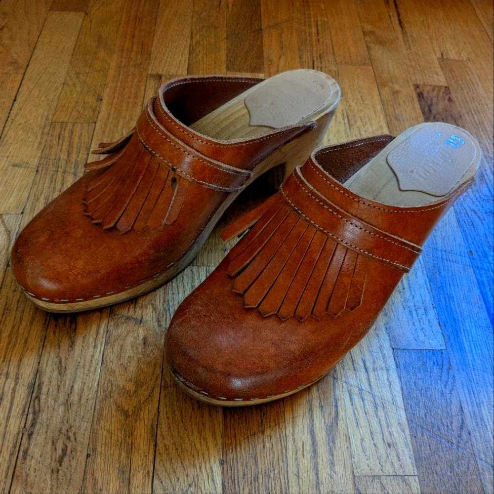 Sandgrens Fringed Clog Mules